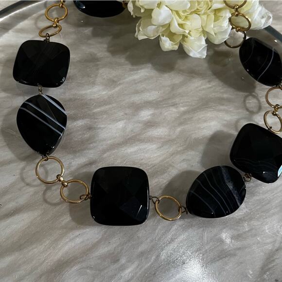 NEW Technibond Onyx Stone Varigated Bead Gold Circular Clasp Statement Necklace - Picture 6 of 15